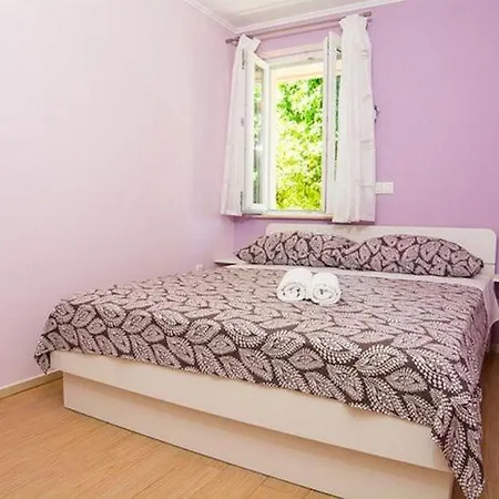 Stella - One Bedroom With Terrace A2