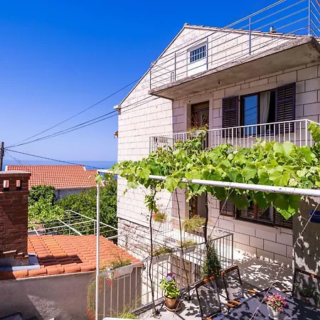 Stella - One Bedroom With Terrace A2 Апартаменты *
