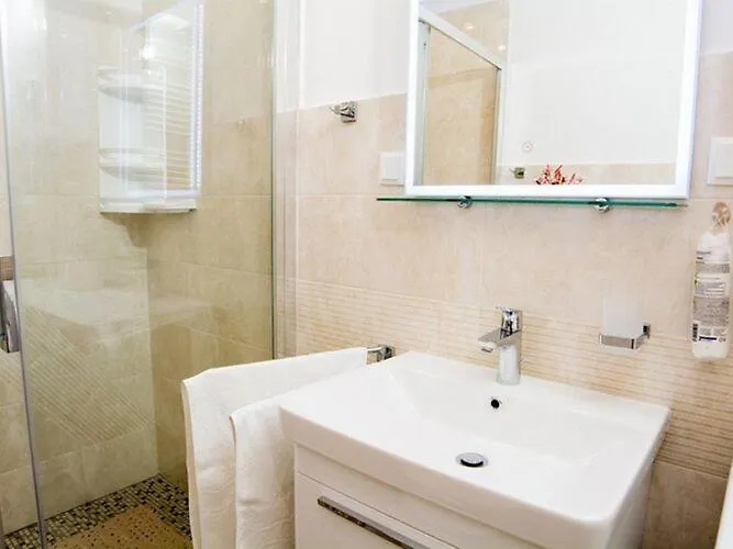 公寓 Stella - One Bedroom With Terrace A2 *